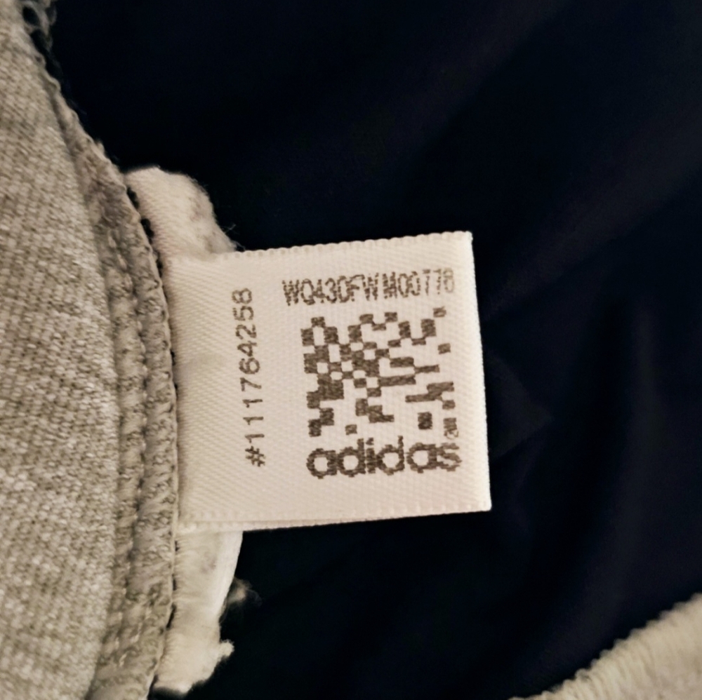 MEDIUM ADIDAS PANTS - Picture 9 of 9